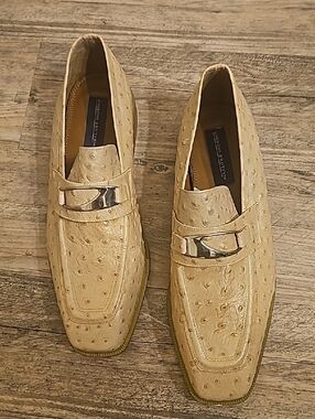 Giorgio Brutini Men's Beige Ostrich-Texture Slip-On Loafers with Silver Bit